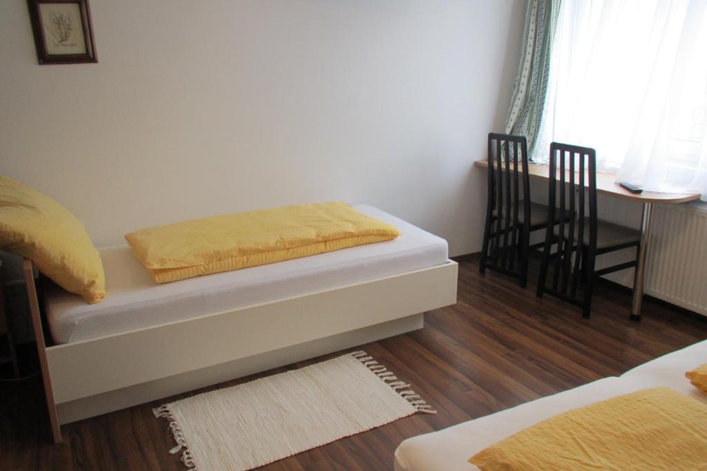 Pension Casa Topolino Wiener Neustadt Quarto foto